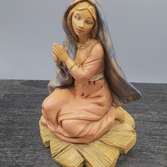 Vtg Fontanini Mary Nativity 3.75" Hand-Painted Kneeling Prayer Statue Italy - Picture 1 of 6